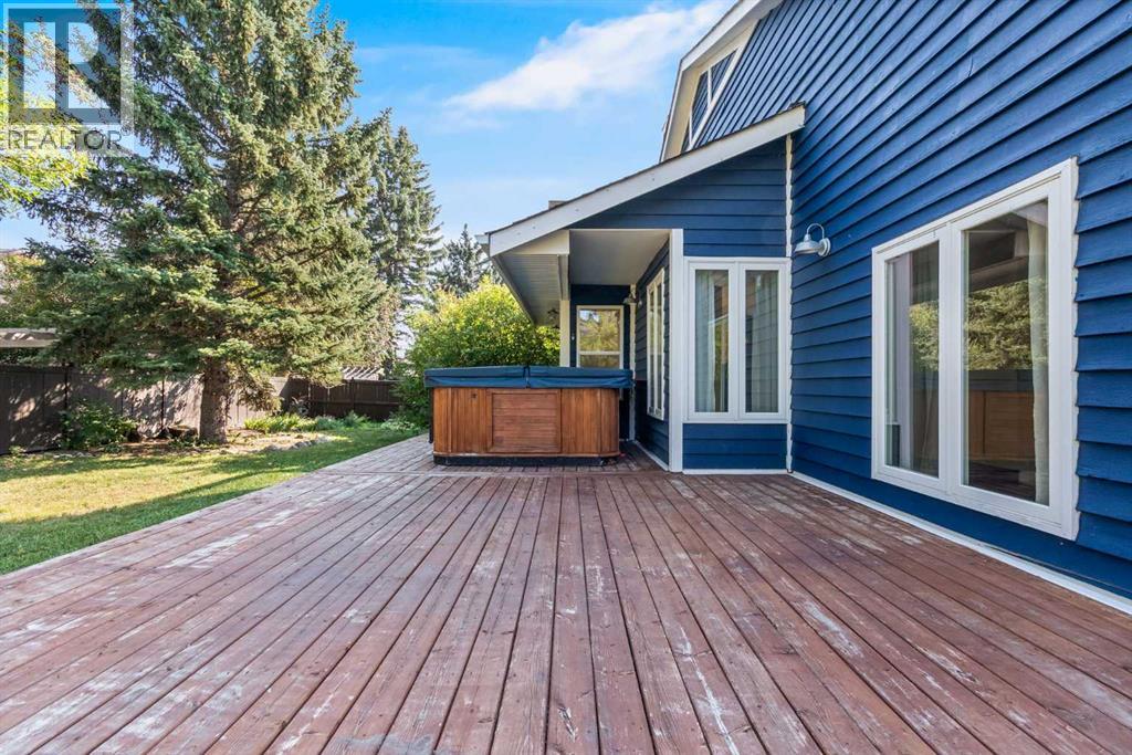 12 Deerbrook Bay Se, Calgary, Alberta  T2J 5Z8 - Photo 31 - A2254781