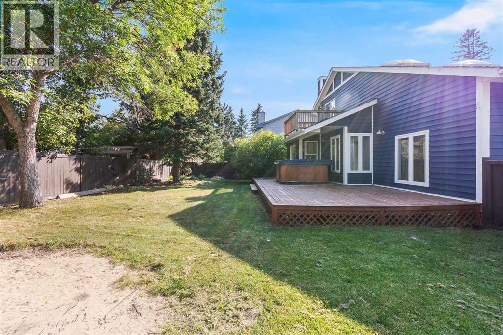 12 Deerbrook Bay Se, Calgary, Alberta  T2J 5Z8 - Photo 32 - A2254781