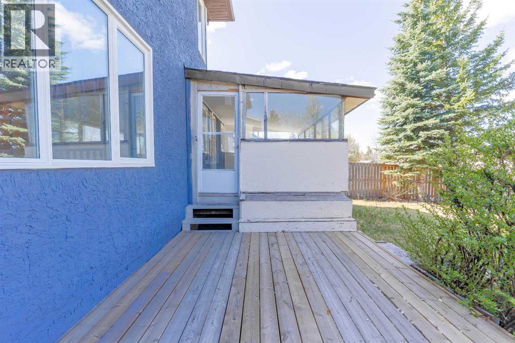 266 Edgepark Way Nw, Calgary, Alberta  T3A 4S7 - Photo 31 - A2261217