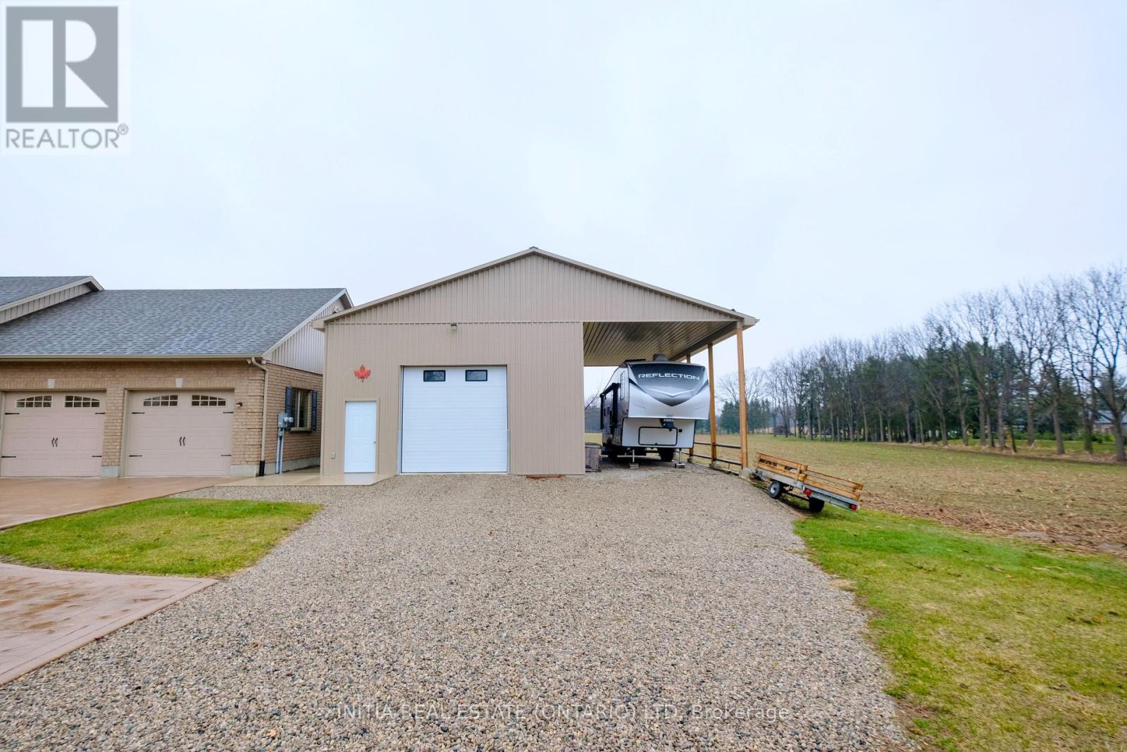 7284 Calvert Drive, Strathroy-Caradoc, Ontario  N7G 3H5 - Photo 3 - X12439364