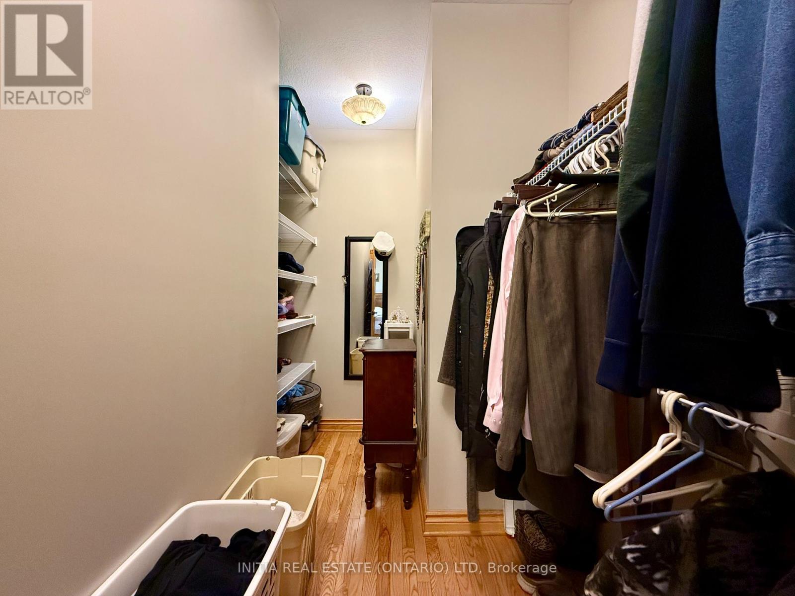 7284 Calvert Drive, Strathroy-Caradoc, Ontario  N7G 3H5 - Photo 33 - X12439364