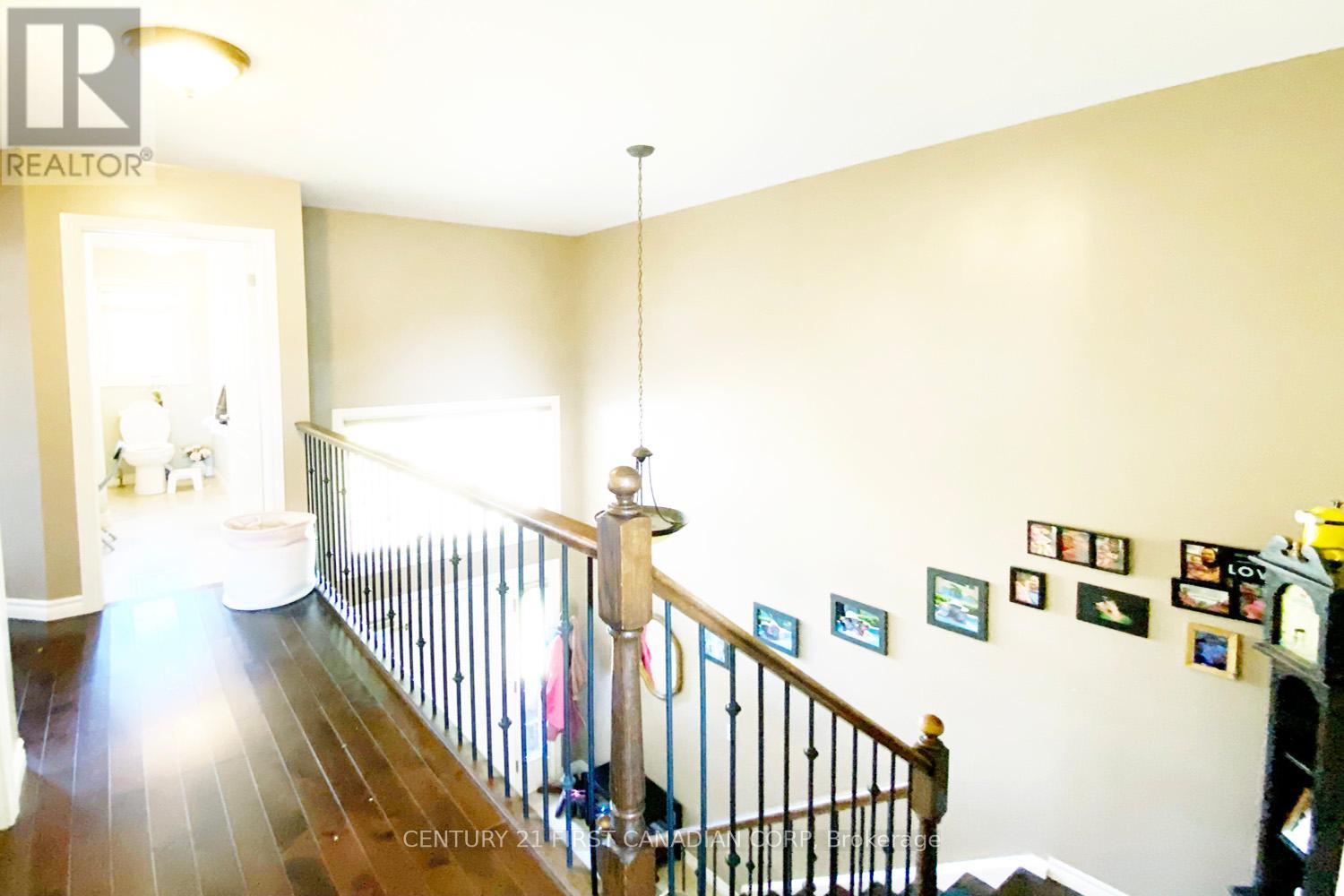 1177 Smither Road, London North, Ontario  N6G 5R8 - Photo 11 - X12439409