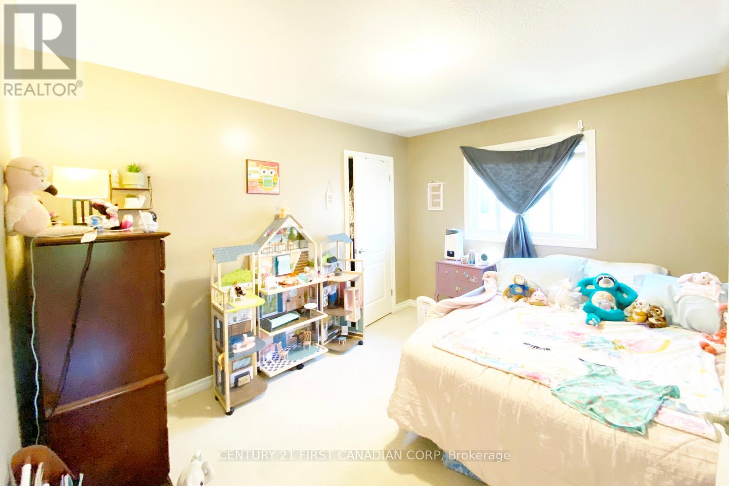 1177 Smither Road, London North, Ontario  N6G 5R8 - Photo 16 - X12439409