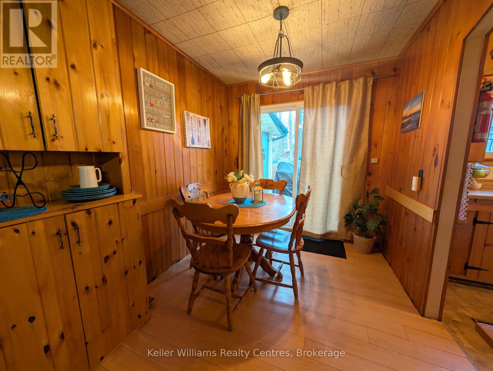 425 Huron Road, South Bruce Peninsula, Ontario  N0H 2T0 - Photo 17 - X12439389
