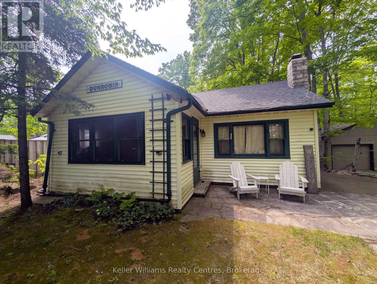 425 Huron Road, South Bruce Peninsula, Ontario  N0H 2T0 - Photo 2 - X12439389