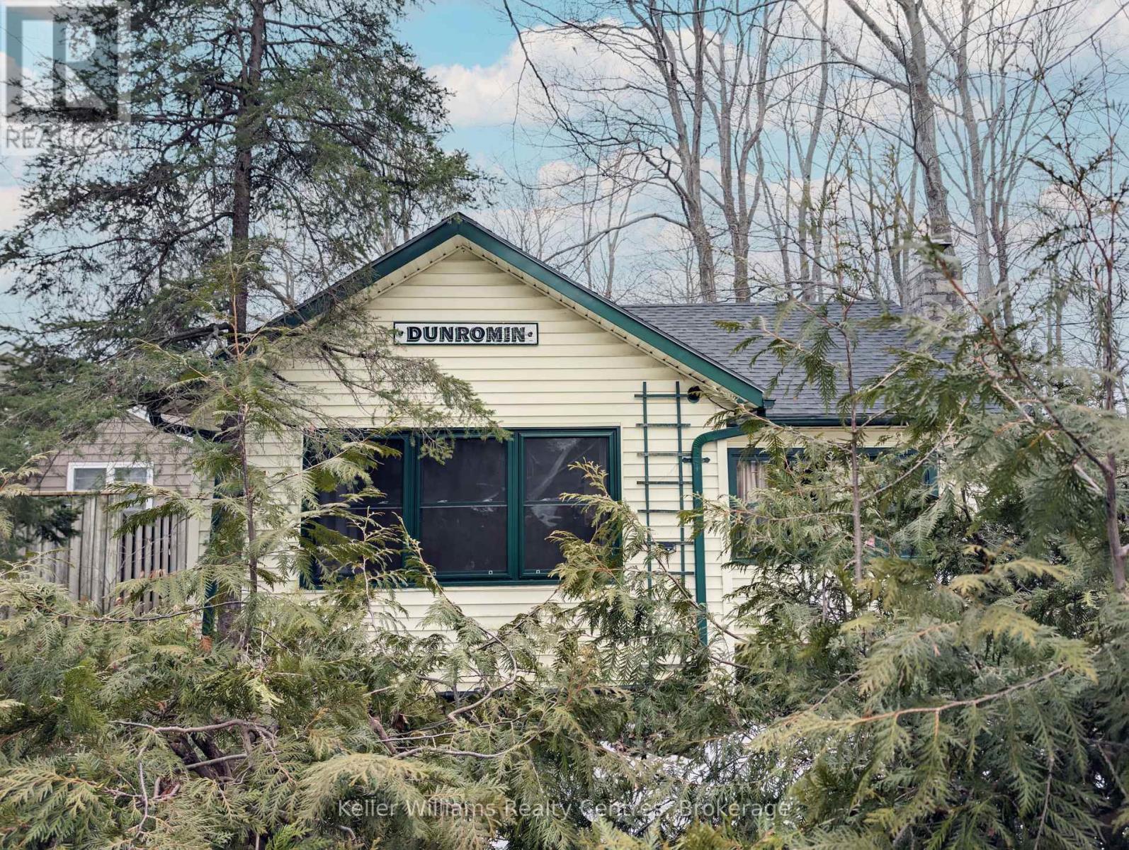 425 Huron Road, South Bruce Peninsula, Ontario  N0H 2T0 - Photo 5 - X12439389