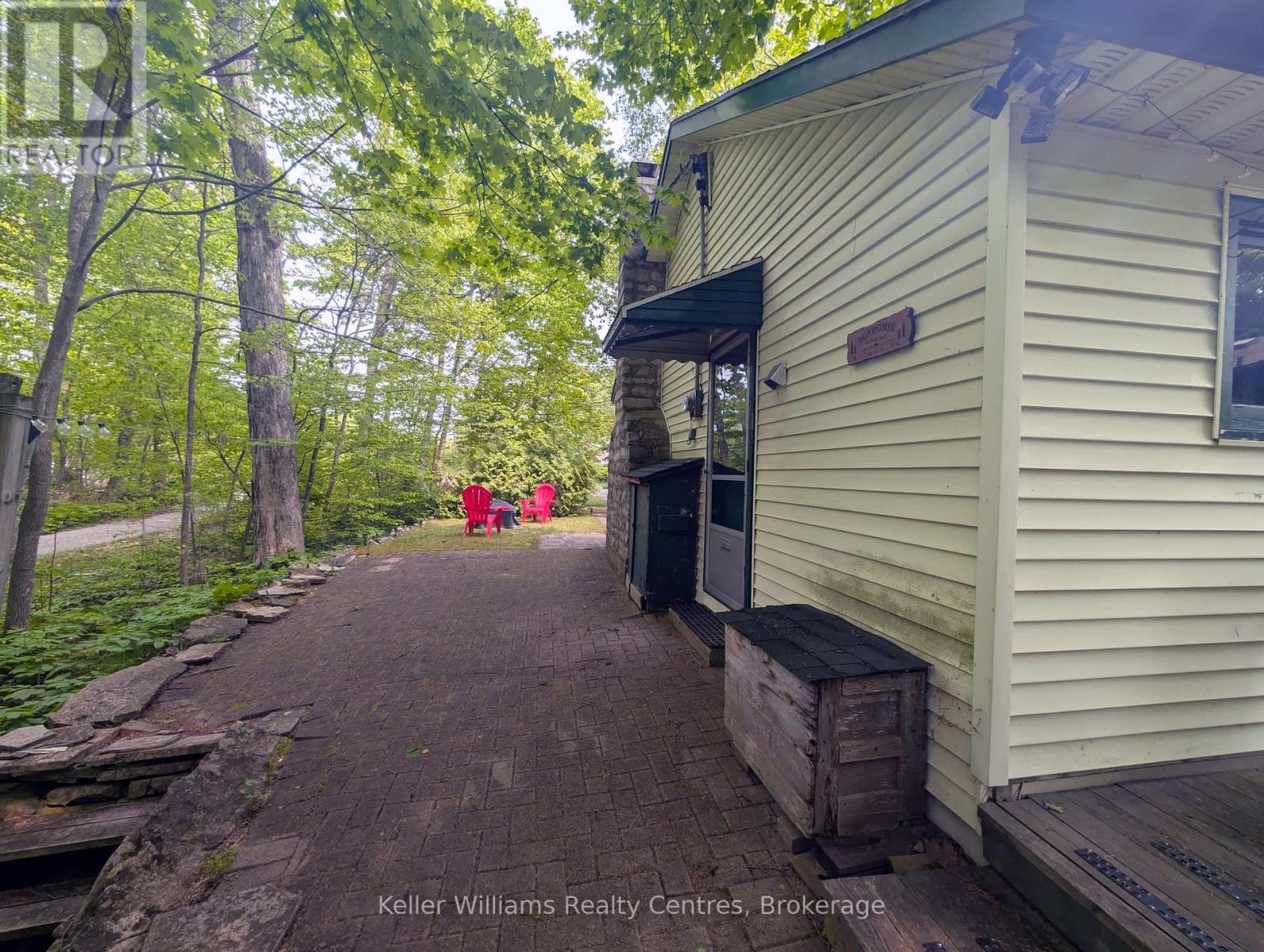 425 Huron Road, South Bruce Peninsula, Ontario  N0H 2T0 - Photo 8 - X12439389