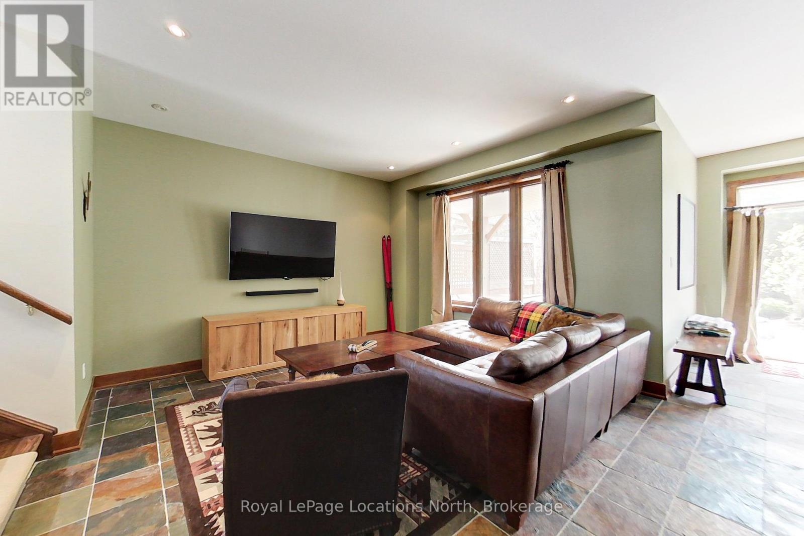 118 Venture Boulevard, Blue Mountains, Ontario  L9Y 0B6 - Photo 24 - X12439432