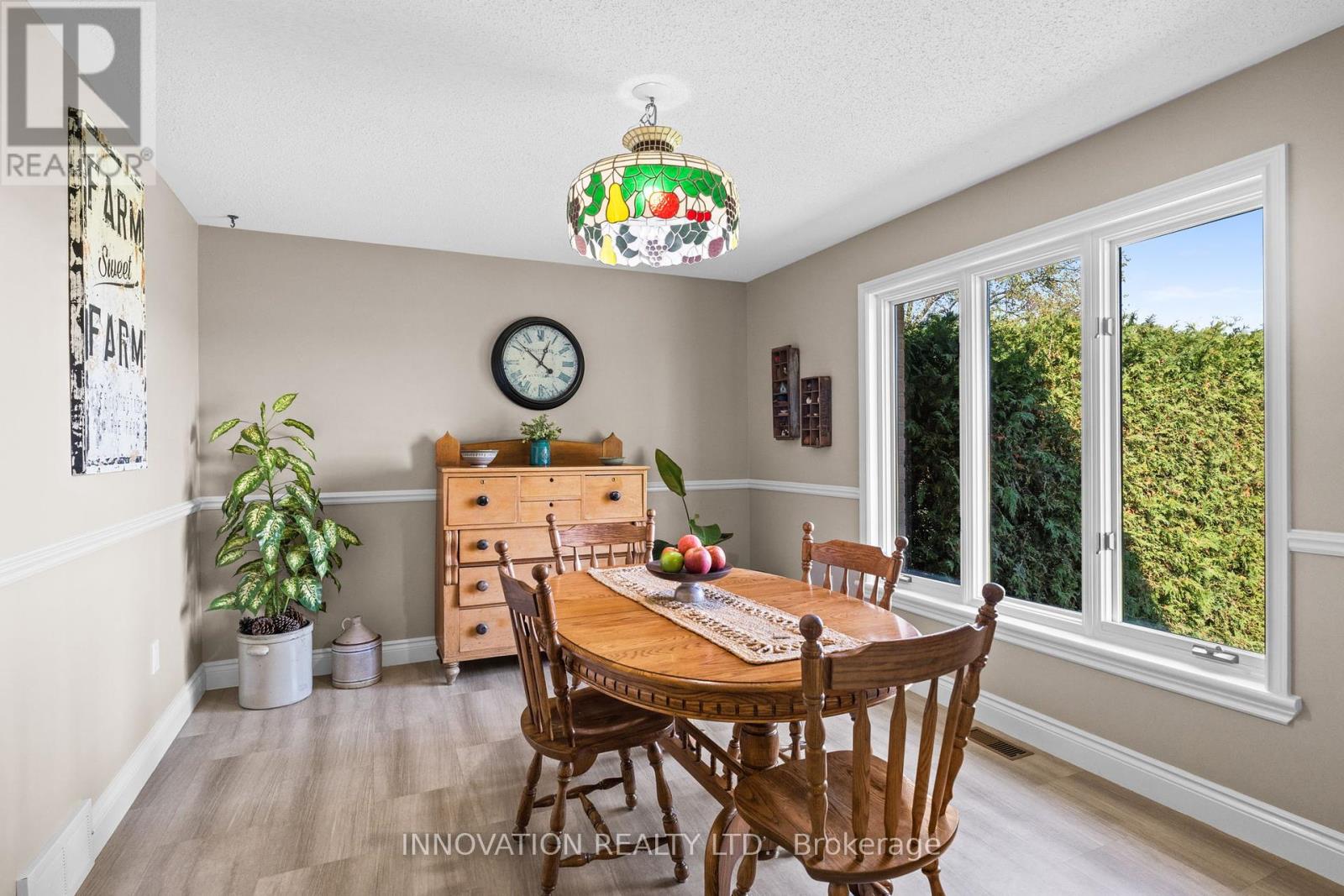 1332 Donald B. Munro Drive, Ottawa, Ontario  K0A 1L0 - Photo 11 - X12439378