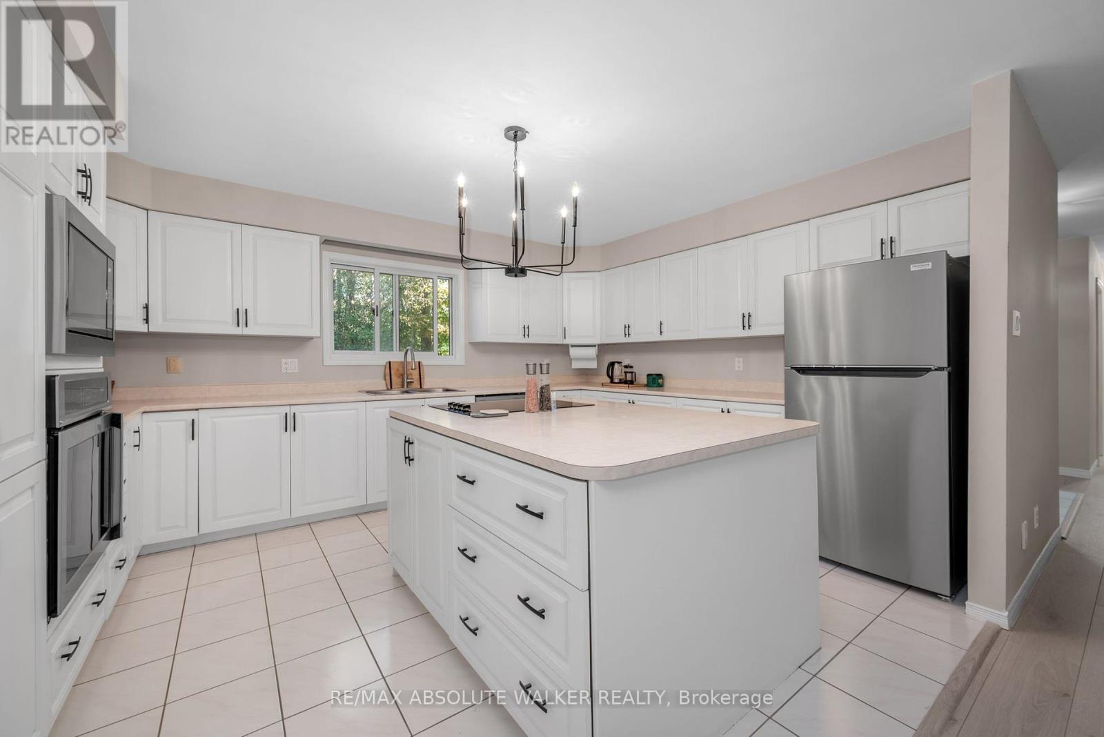 117 Plantation Drive, Ottawa, Ontario  K0A 3M0 - Photo 11 - X12439442