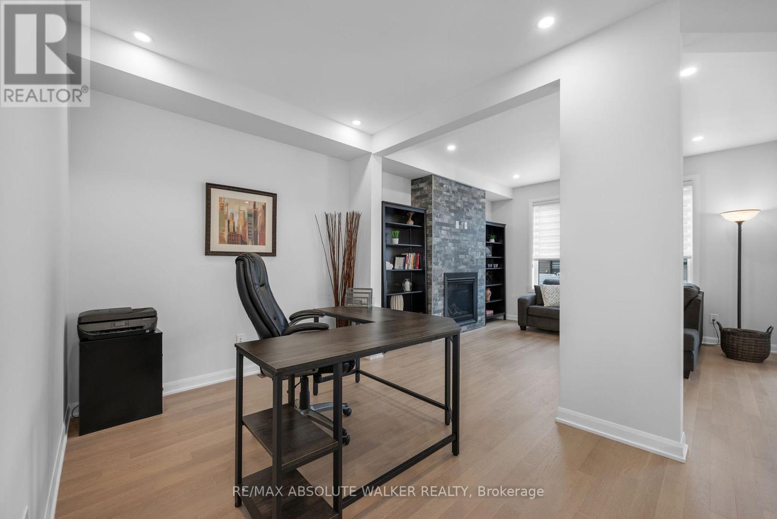 21 Fossa Terrace N, Ottawa, Ontario  K2J 6W4 - Photo 8 - X12439448