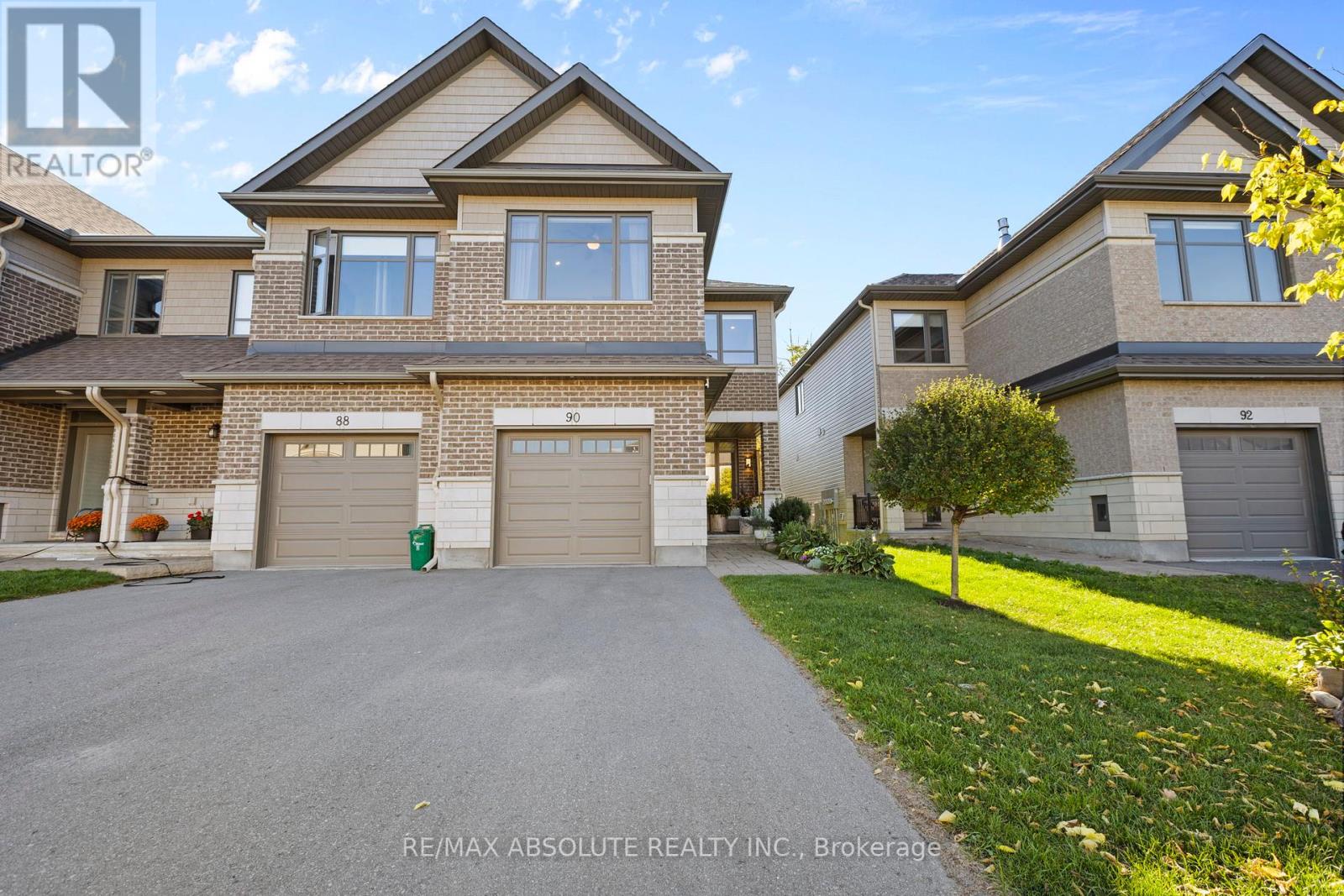 90 Porter Street, Ottawa, Ontario  K2S 2L8 - Photo 1 - X12439452