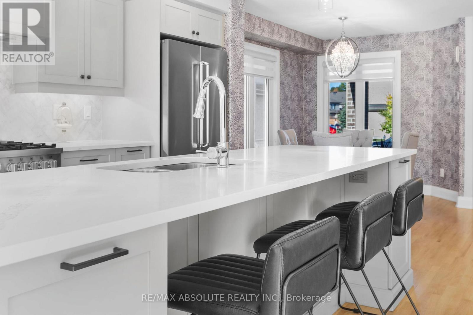 90 Porter Street, Ottawa, Ontario  K2S 2L8 - Photo 12 - X12439452