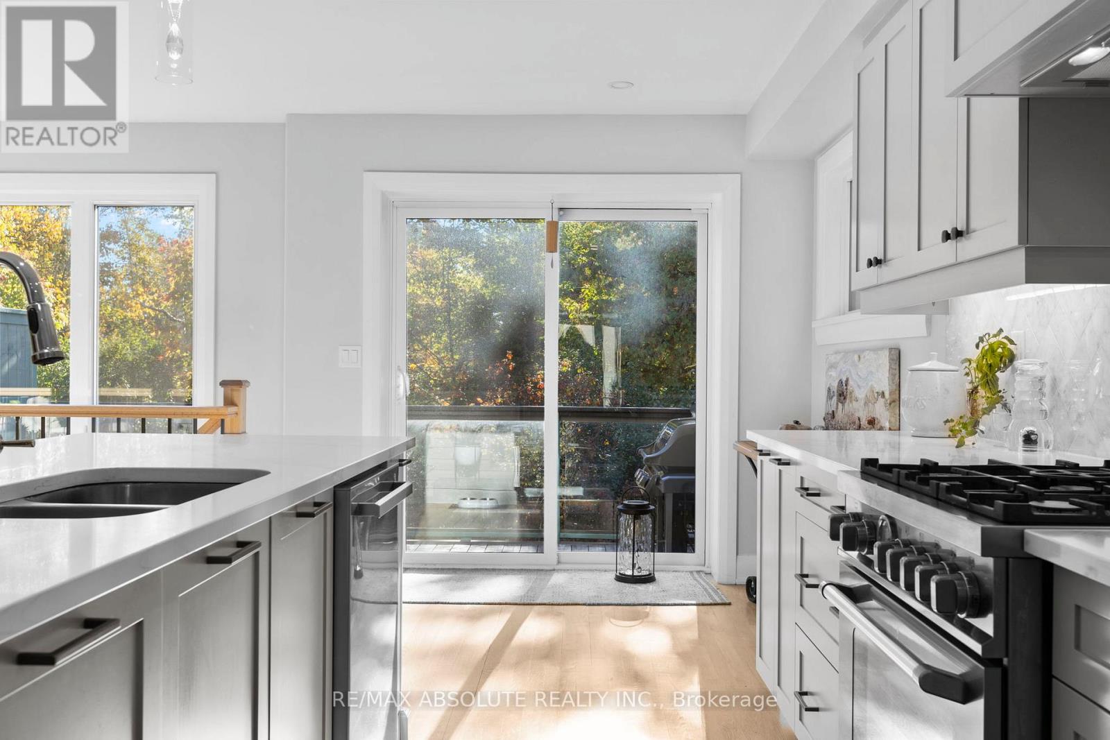 90 Porter Street, Ottawa, Ontario  K2S 2L8 - Photo 13 - X12439452