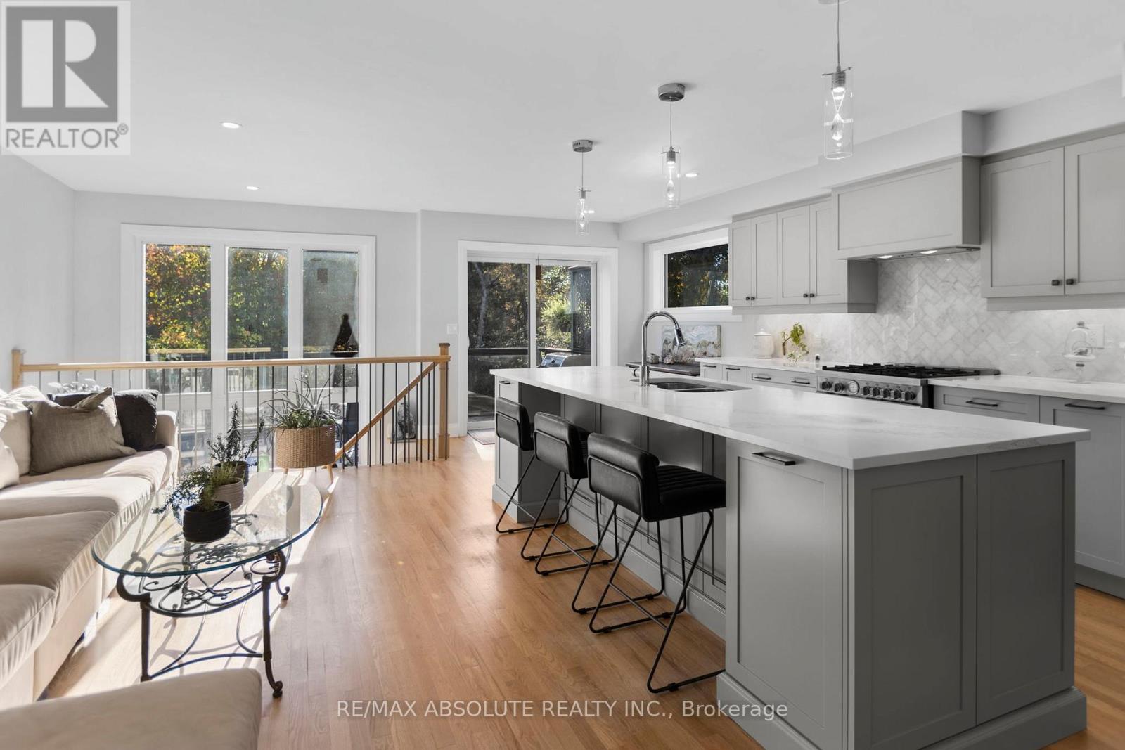 90 Porter Street, Ottawa, Ontario  K2S 2L8 - Photo 9 - X12439452