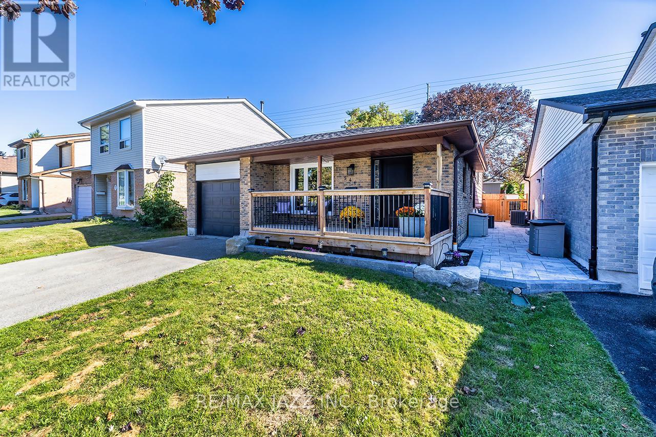 541 Galahad Drive, Oshawa, Ontario  L1K 1L9 - Photo 2 - E12437006