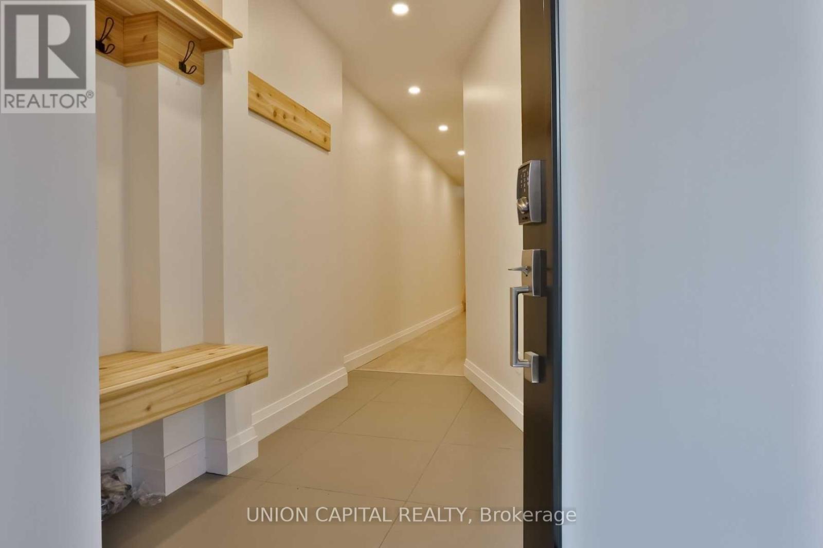 Main - 56 Ravina Crescent, Toronto, Ontario  M4J 3M2 - Photo 21 - E12438106