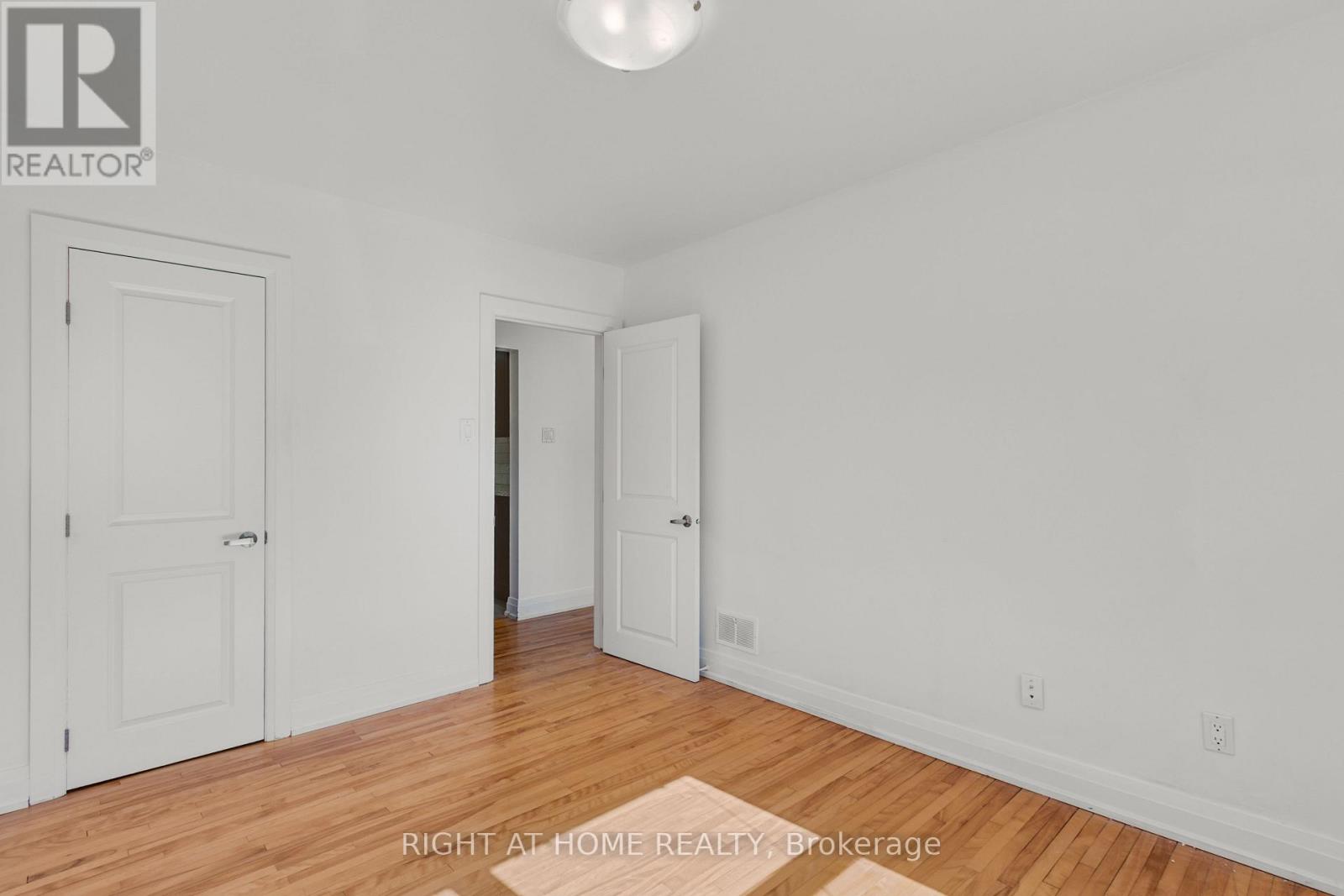 109 Donald Street, Ottawa, Ontario  K1K 1N1 - Photo 12 - X12438702