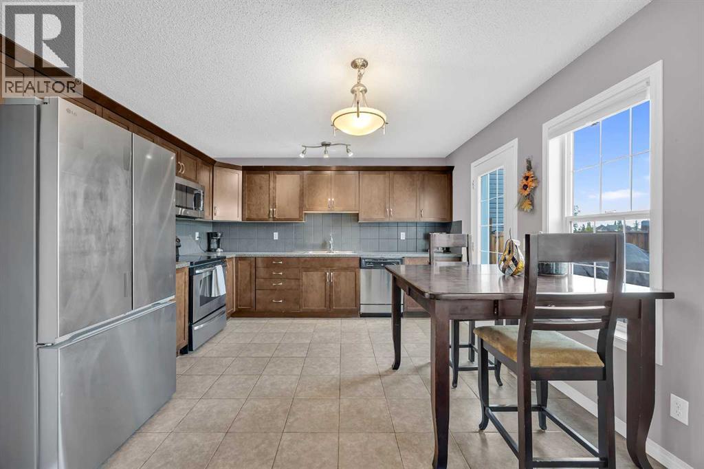 126 Windstone Avenue Sw, Airdrie, Alberta  T4B 3R3 - Photo 9 - A2257648