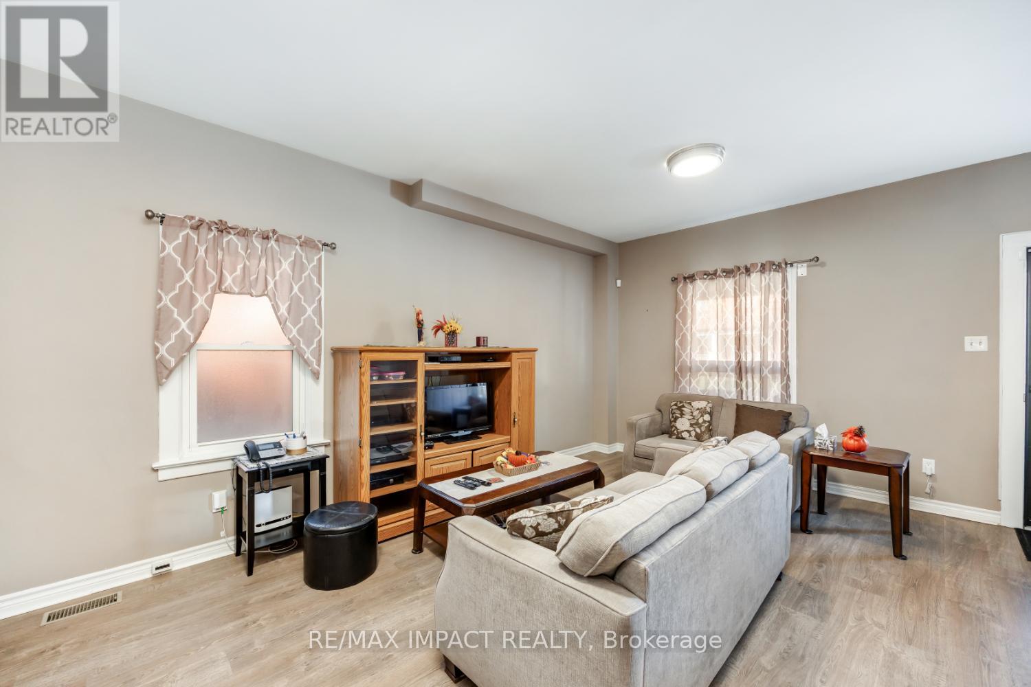 255 Arthur Street E, Oshawa, Ontario  L1H 1N5 - Photo 13 - E12439405
