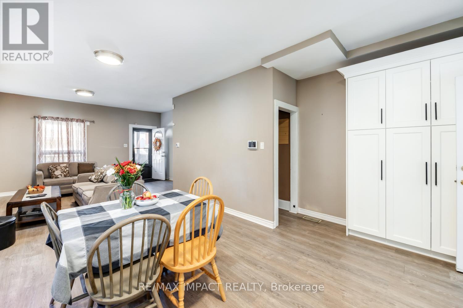 255 Arthur Street E, Oshawa, Ontario  L1H 1N5 - Photo 18 - E12439405