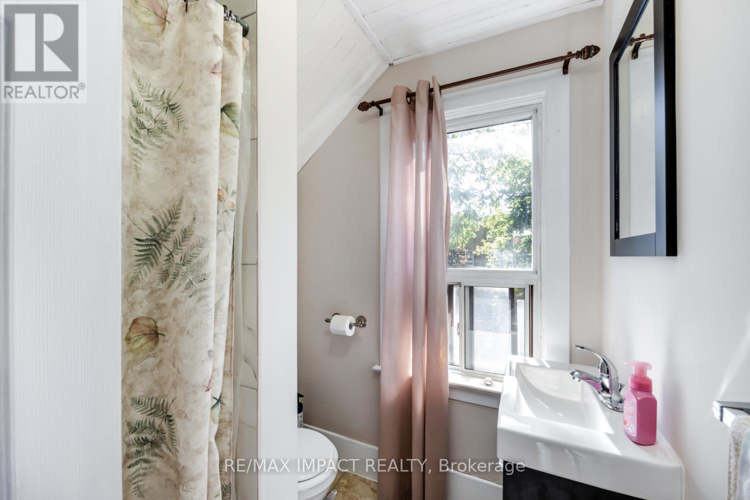 255 Arthur Street E, Oshawa, Ontario  L1H 1N5 - Photo 25 - E12439405