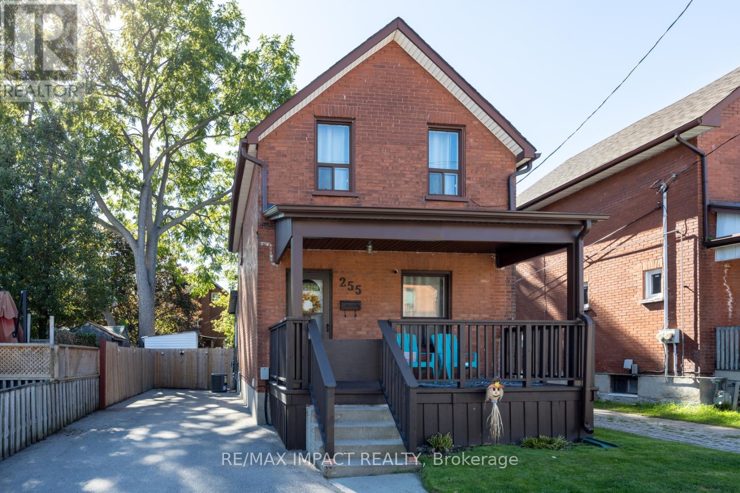 255 Arthur Street E, Oshawa, Ontario  L1H 1N5 - Photo 4 - E12439405