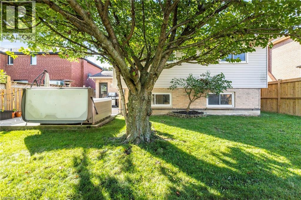 7 Bascary Crescent, St. Catharines, Ontario  L2S 3M6 - Photo 47 - 40775656