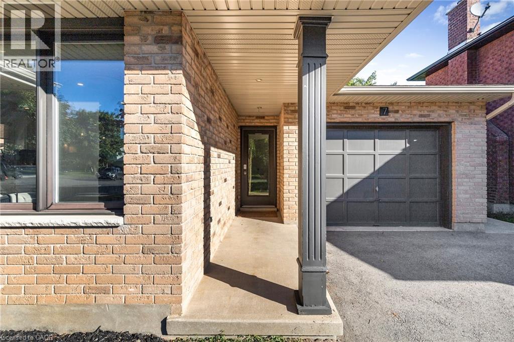 7 Bascary Crescent, St. Catharines, Ontario  L2S 3M6 - Photo 5 - 40775656