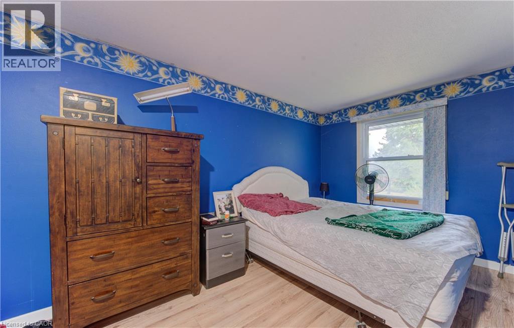 4 Flint Drive, Kitchener, Ontario  N2E 1A2 - Photo 17 - 40770734