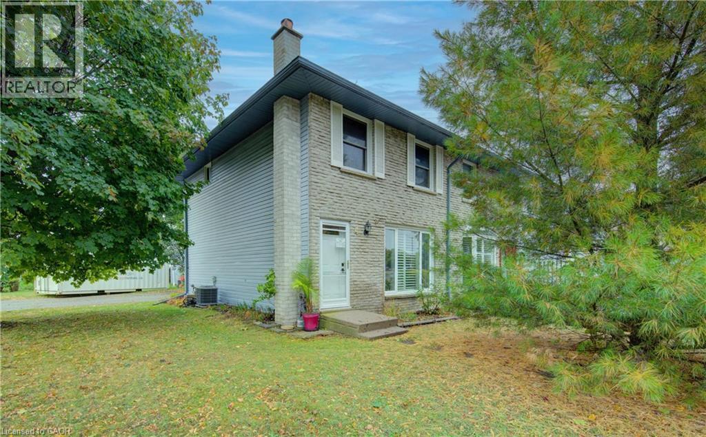 4 Flint Drive, Kitchener, Ontario  N2E 1A2 - Photo 2 - 40770734