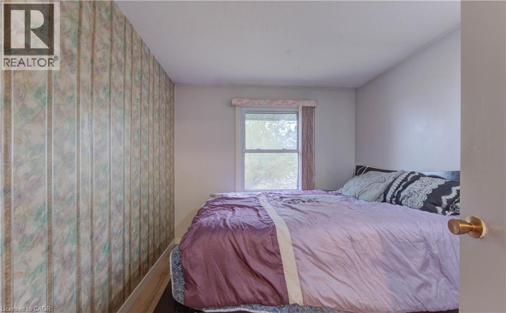 4 Flint Drive, Kitchener, Ontario  N2E 1A2 - Photo 18 - 40770734