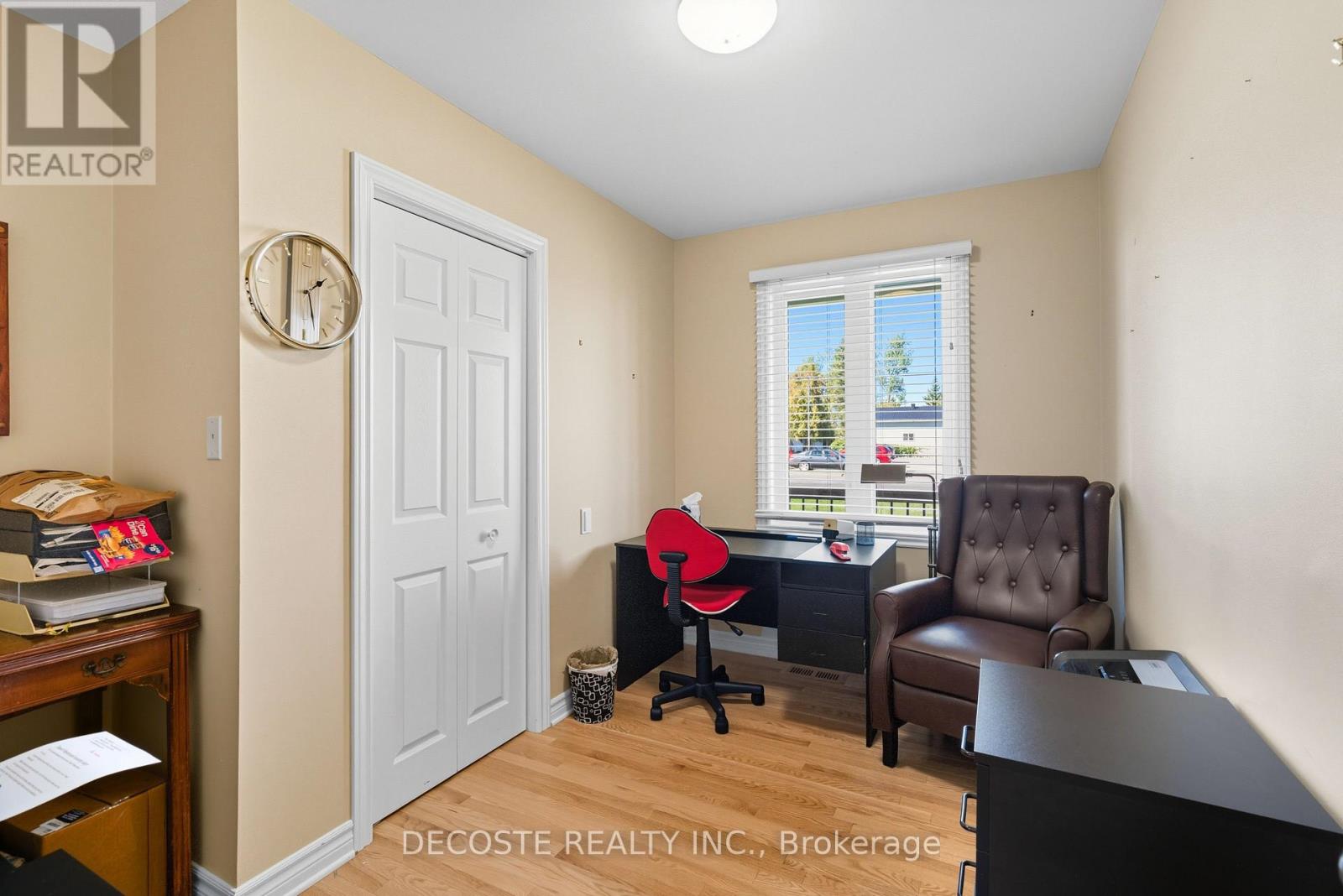 20322 Lochiel Street W, North Glengarry, Ontario  K0C 1A0 - Photo 14 - X12439373