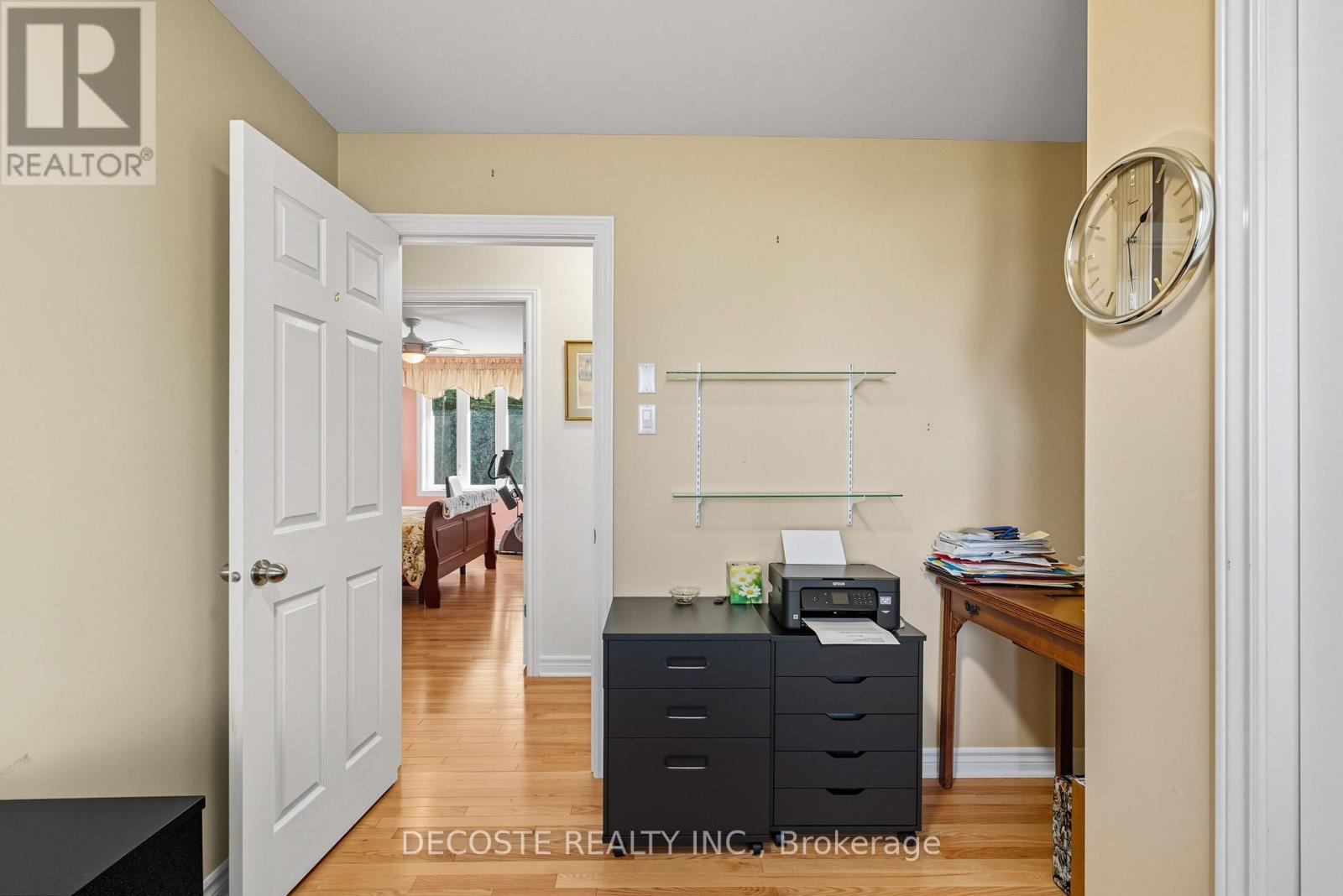 20322 Lochiel Street W, North Glengarry, Ontario  K0C 1A0 - Photo 15 - X12439373