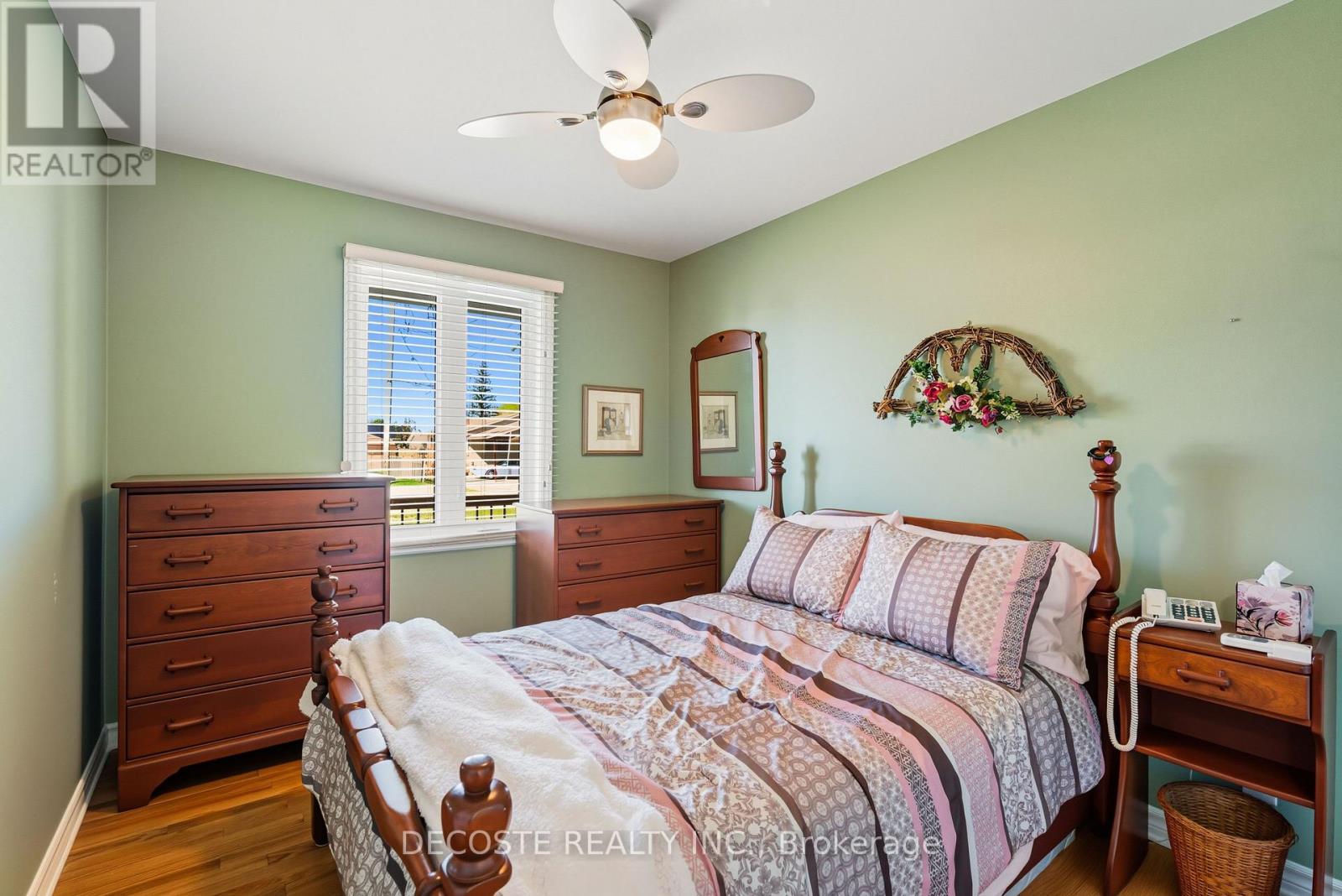 20322 Lochiel Street W, North Glengarry, Ontario  K0C 1A0 - Photo 16 - X12439373
