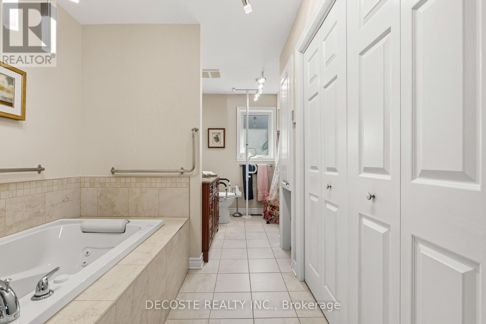 20322 Lochiel Street W, North Glengarry, Ontario  K0C 1A0 - Photo 20 - X12439373