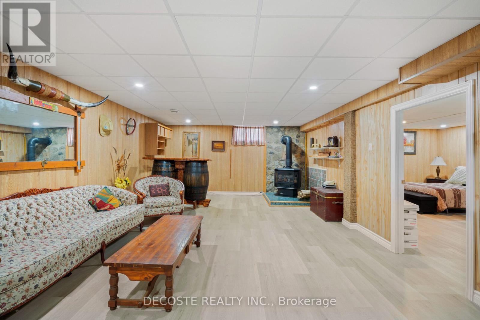 20322 Lochiel Street W, North Glengarry, Ontario  K0C 1A0 - Photo 24 - X12439373