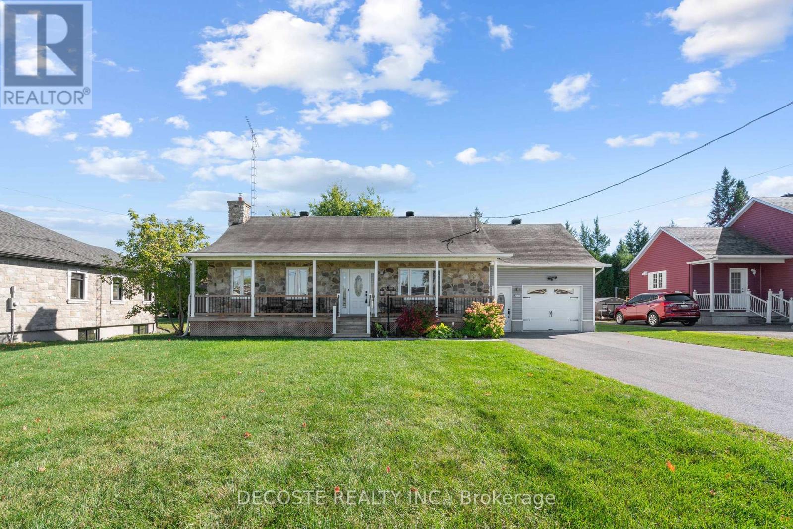 20322 Lochiel Street W, North Glengarry, Ontario  K0C 1A0 - Photo 37 - X12439373