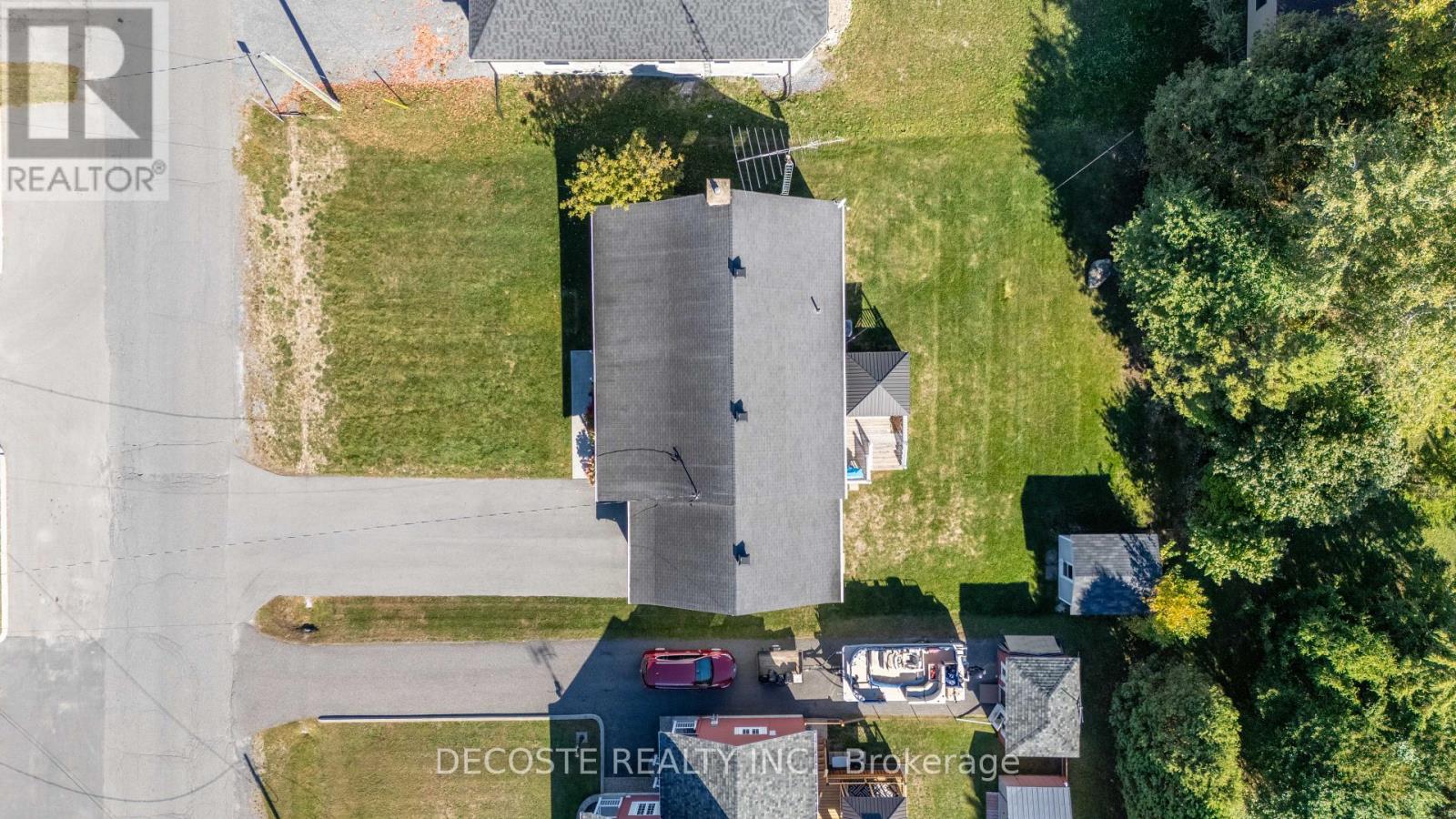 20322 Lochiel Street W, North Glengarry, Ontario  K0C 1A0 - Photo 41 - X12439373