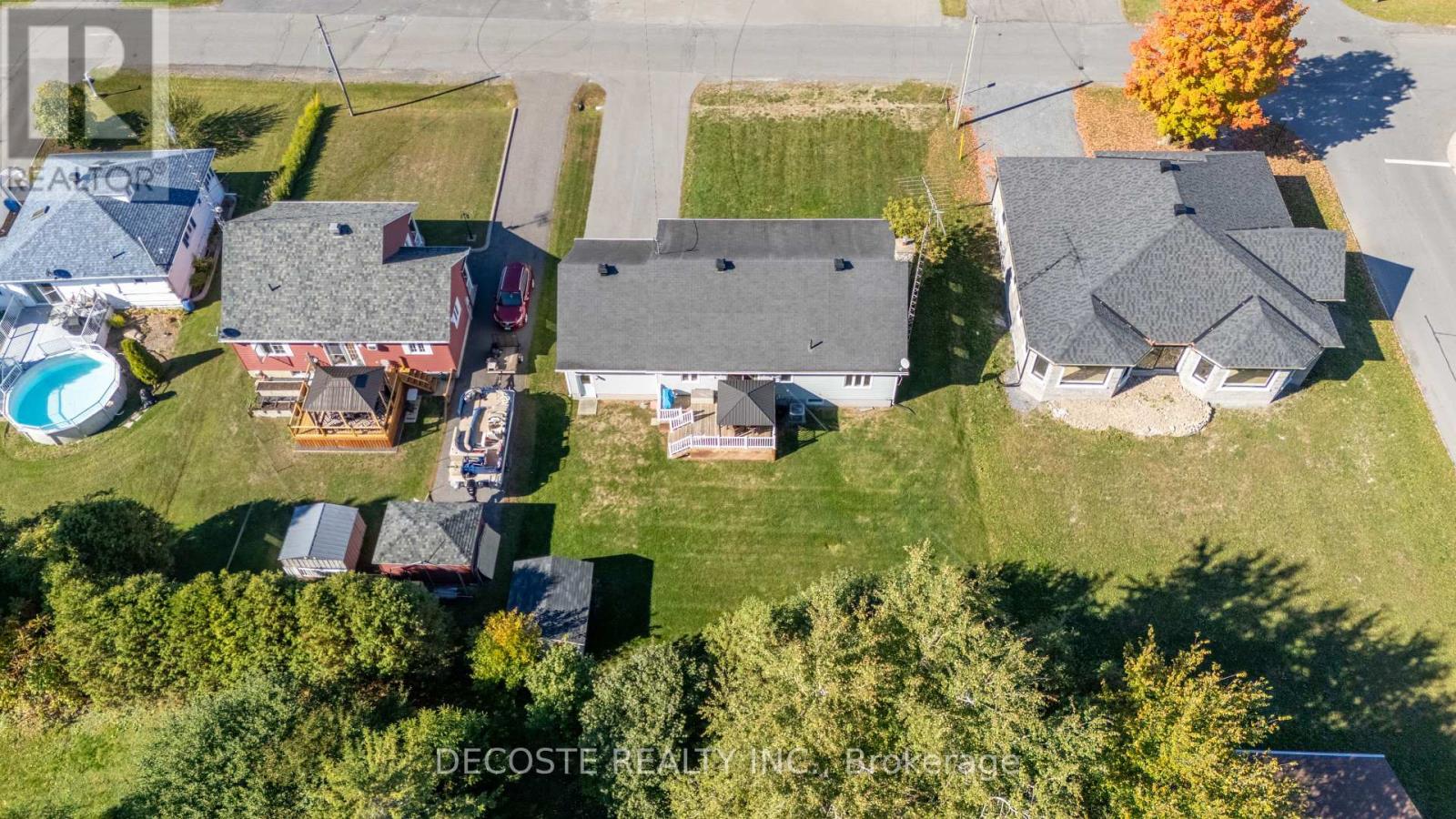 20322 Lochiel Street W, North Glengarry, Ontario  K0C 1A0 - Photo 42 - X12439373