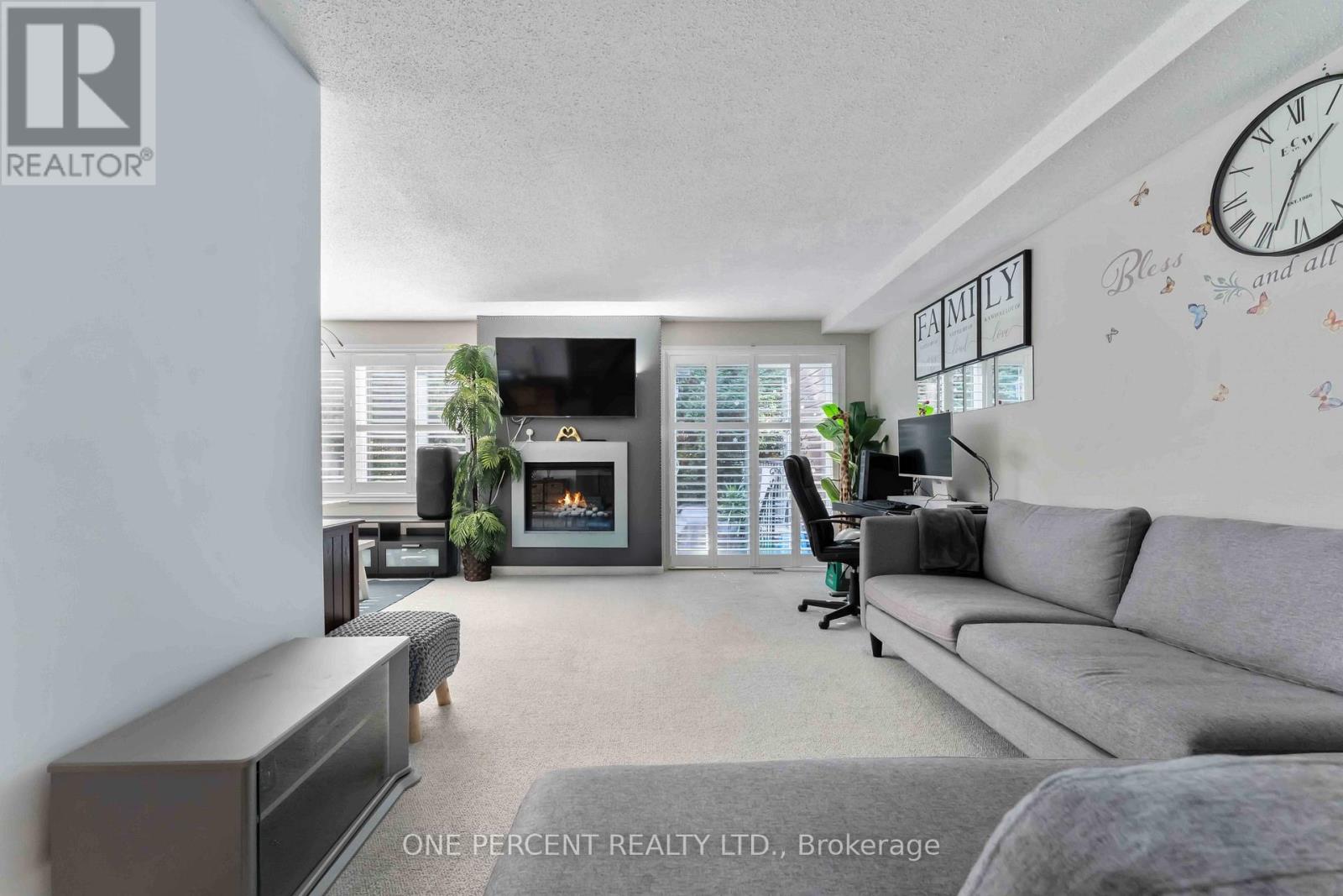 56 - 710 Coronation Avenue, Ottawa, Ontario  K1G 4G7 - Photo 3 - X12438739