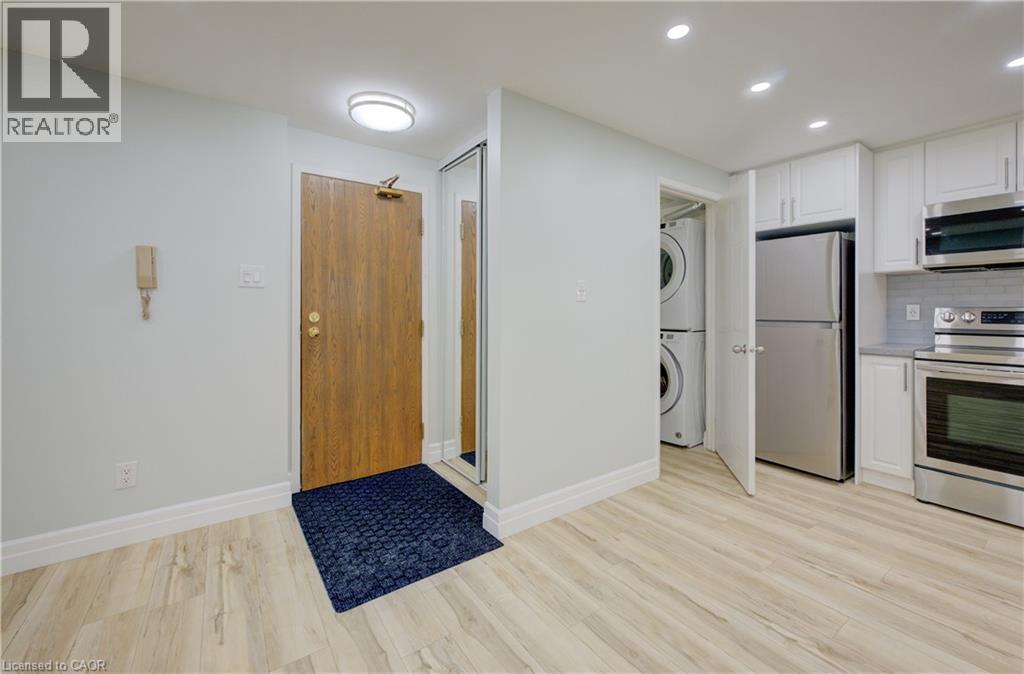 565 Greenfield Avenue Unit# 503, Kitchener, Ontario  N2C 2P4 - Photo 2 - 40774238