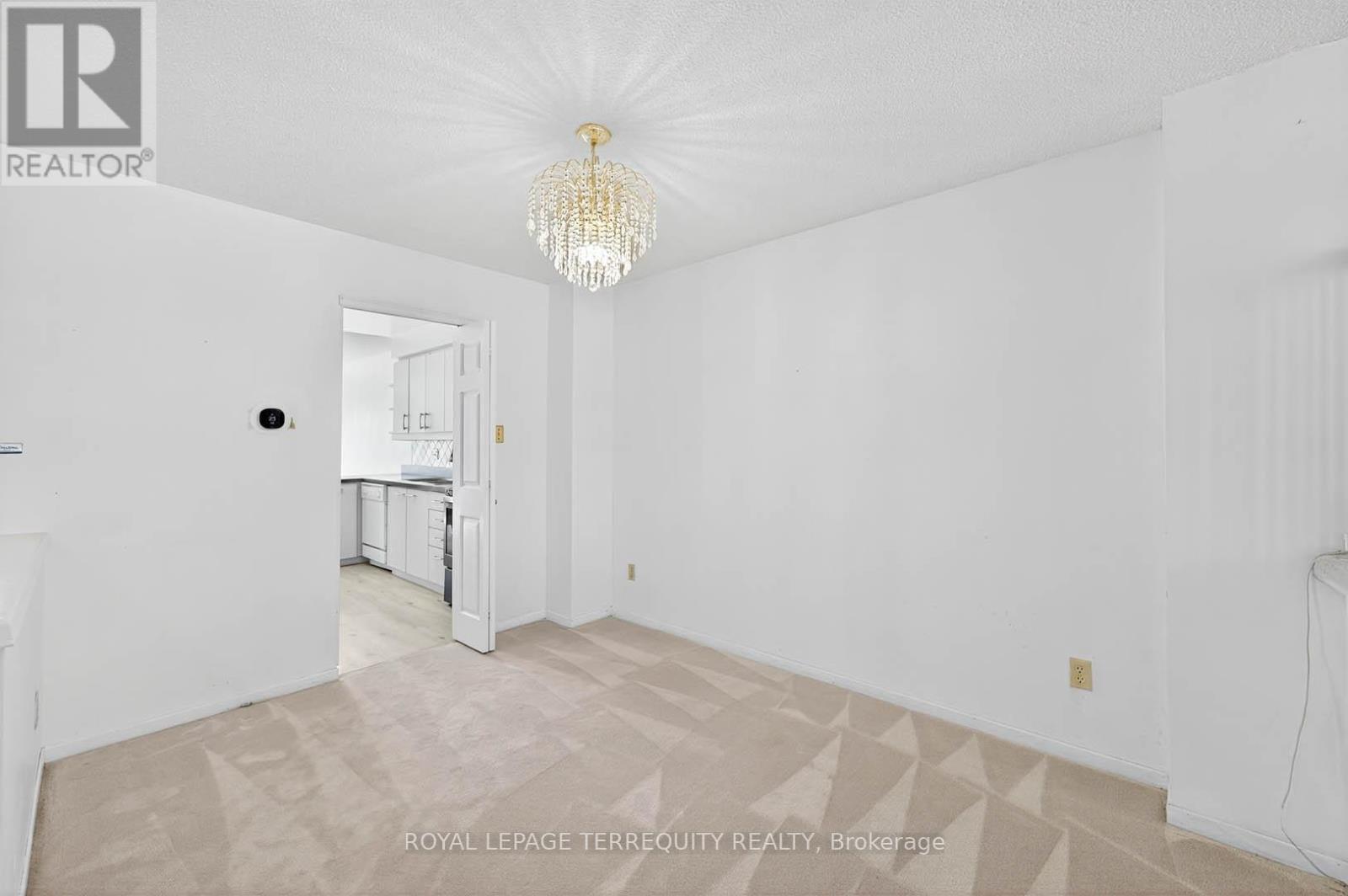 130 Whistling Hills Drive, Toronto, Ontario  M1V 3L1 - Photo 8 - E12437728
