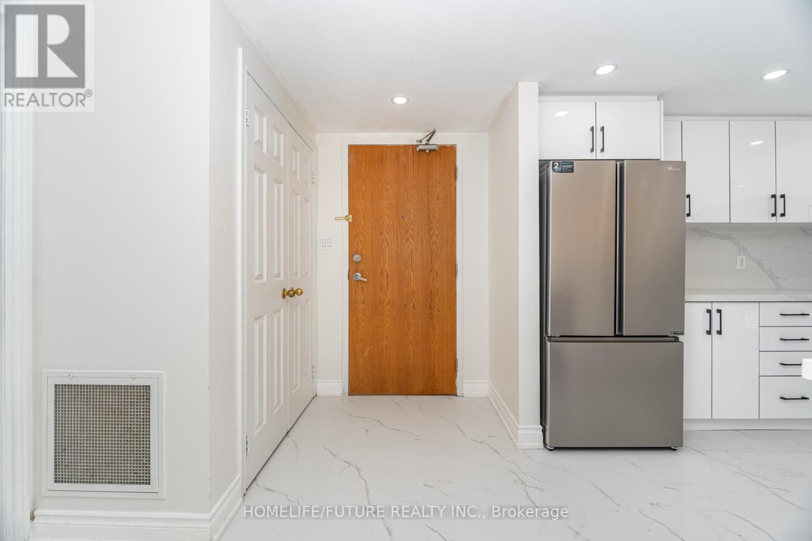 203 - 7428 Markham Road, Markham, Ontario  L3S 4V6 - Photo 5 - N12436889
