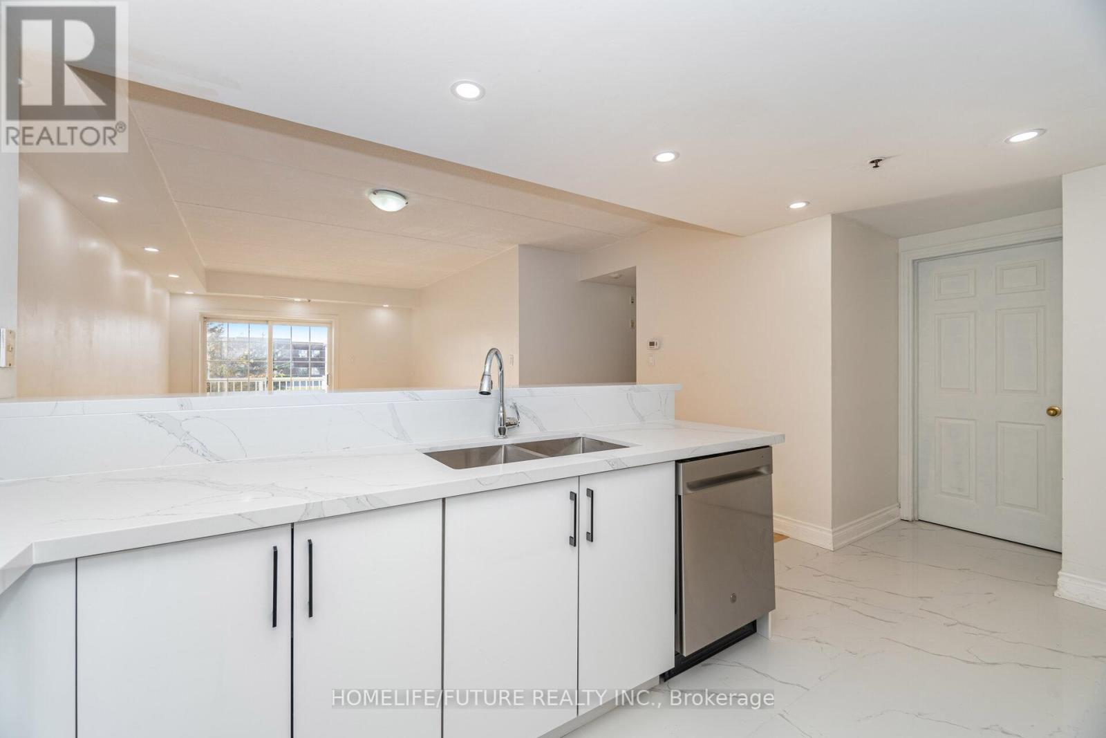 203 - 7428 Markham Road, Markham, Ontario  L3S 4V6 - Photo 9 - N12436889