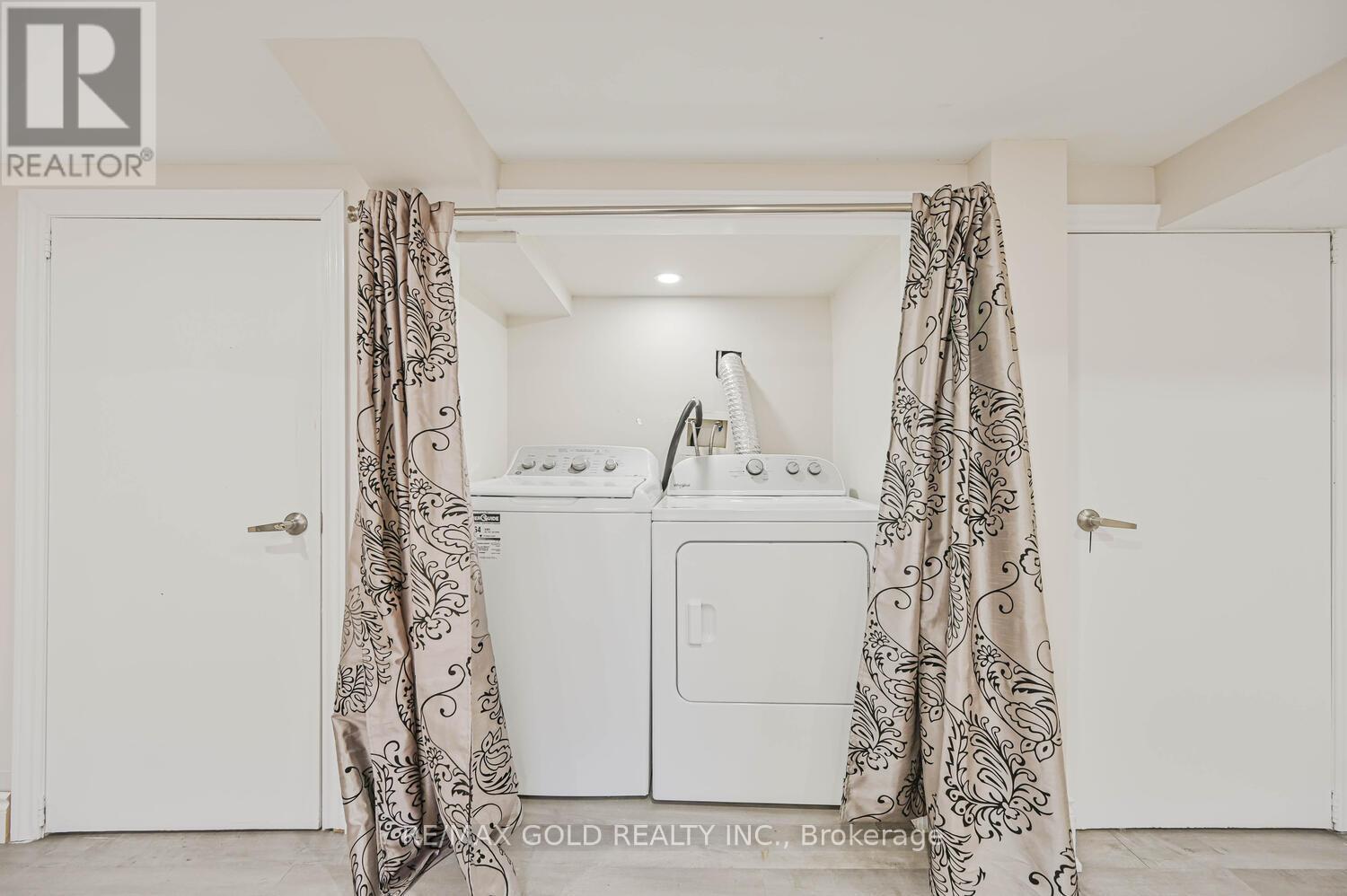 3 Freshspring Drive, Brampton, Ontario  L6R 3H6 - Photo 34 - W12435621