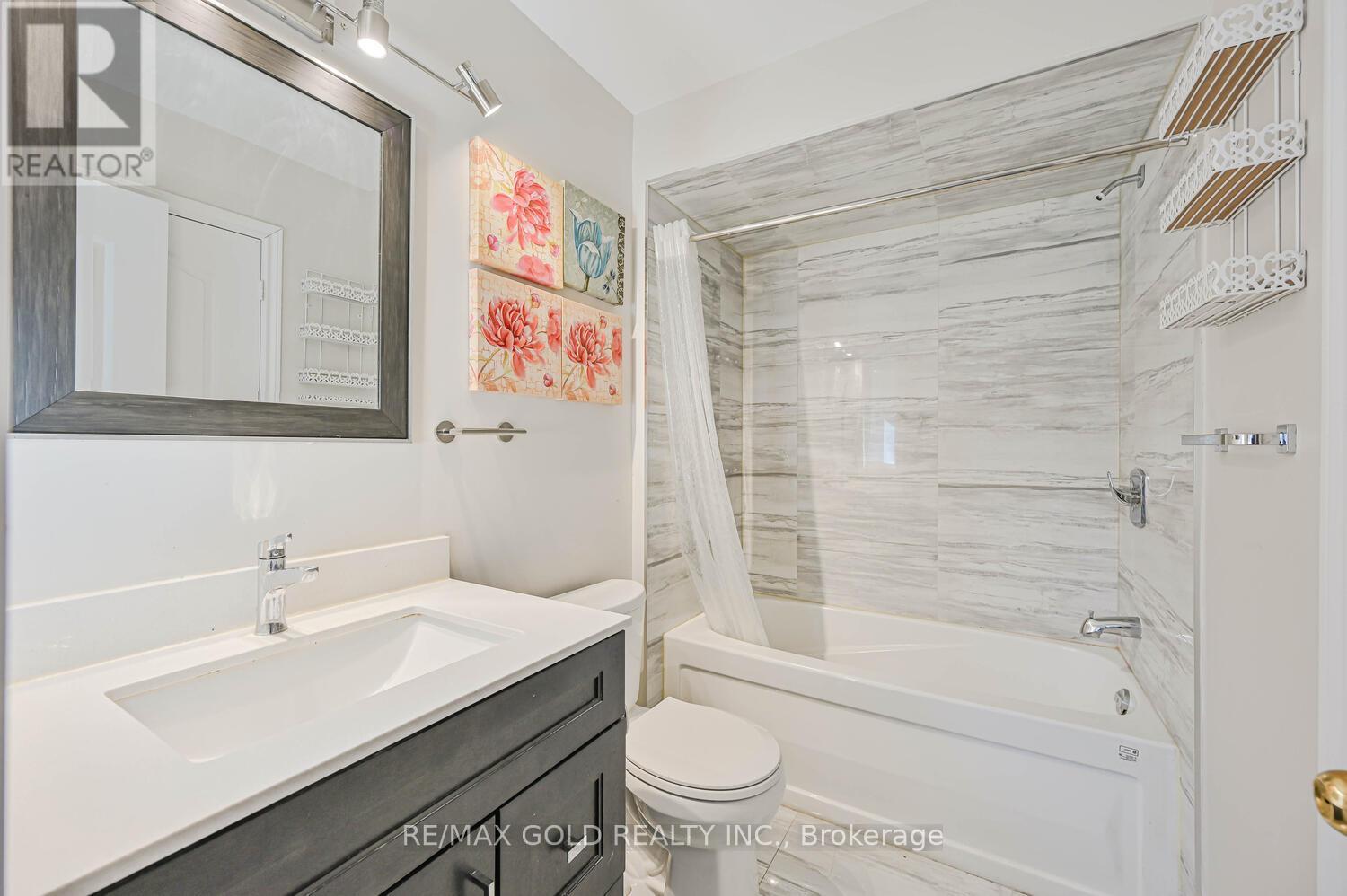 3 Freshspring Drive, Brampton, Ontario  L6R 3H6 - Photo 30 - W12435621