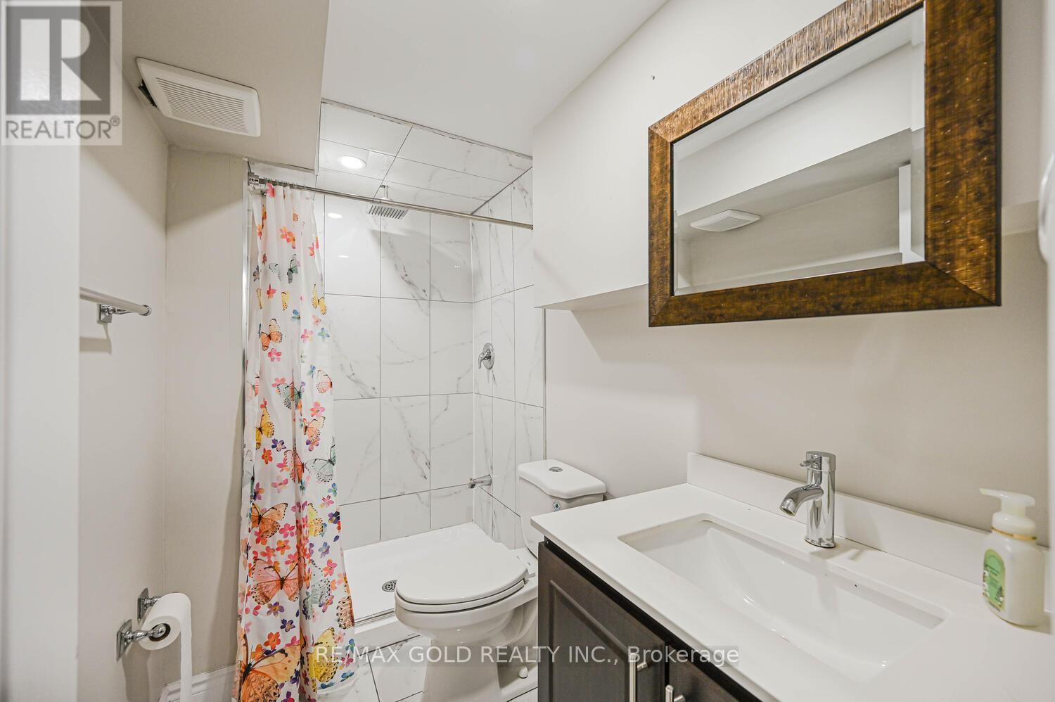 3 Freshspring Drive, Brampton, Ontario  L6R 3H6 - Photo 36 - W12435621