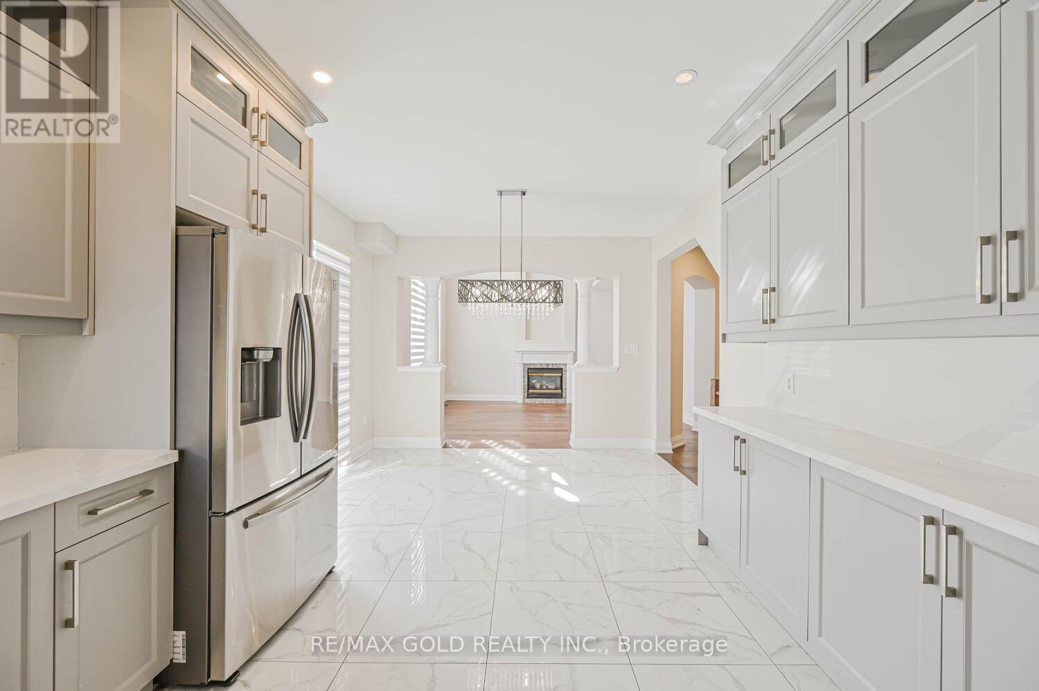 3 Freshspring Drive, Brampton, Ontario  L6R 3H6 - Photo 19 - W12435621