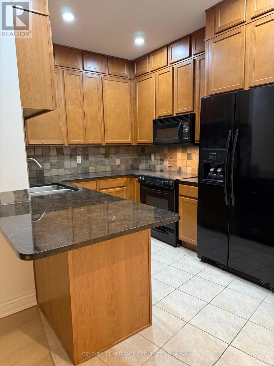 305 - 1225 Riverside Drive W, Windsor, Ontario  N9A 0A2 - Photo 14 - X12437058